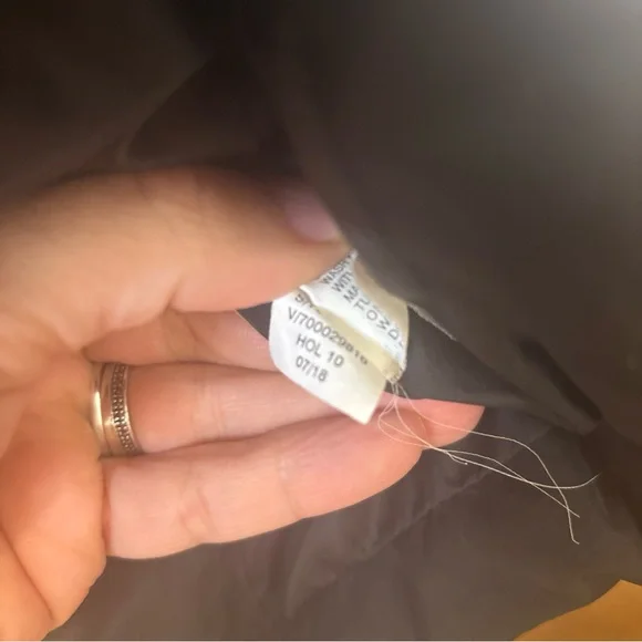 Gap Down Puffer Vest Black Full Zip Snap Button Pockets Insulated Size M - Picture 6 of 6